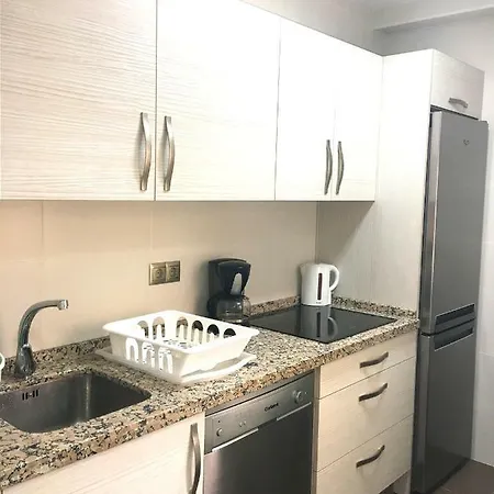 Skysea Holidays Ave Apartment Malaga